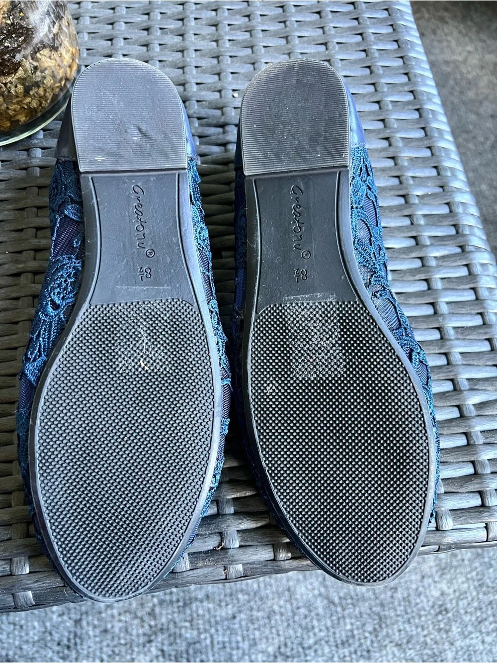 Greatonu size 8.5 women’s navy blue lace ballet flats.